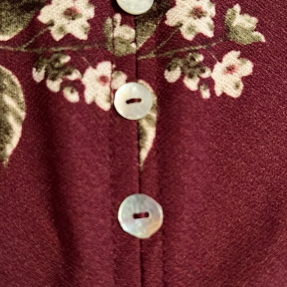 Floral blouse - Picture 3 of 6